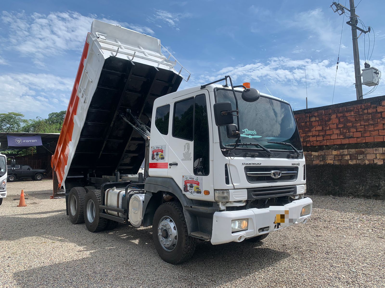 Carrocerias International, Foton, Hyundai y Showtome